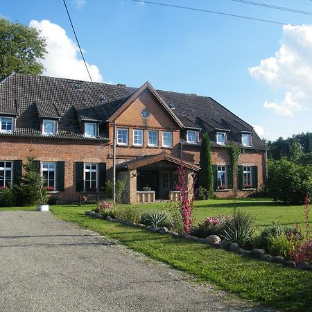 Gutshaus Daemelow Tussen Schwerin En Wismar Exteriör bild